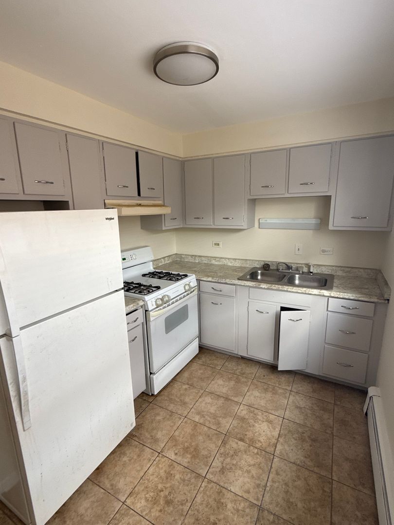 12619 Lincoln St unit 12623-203 – photo 5