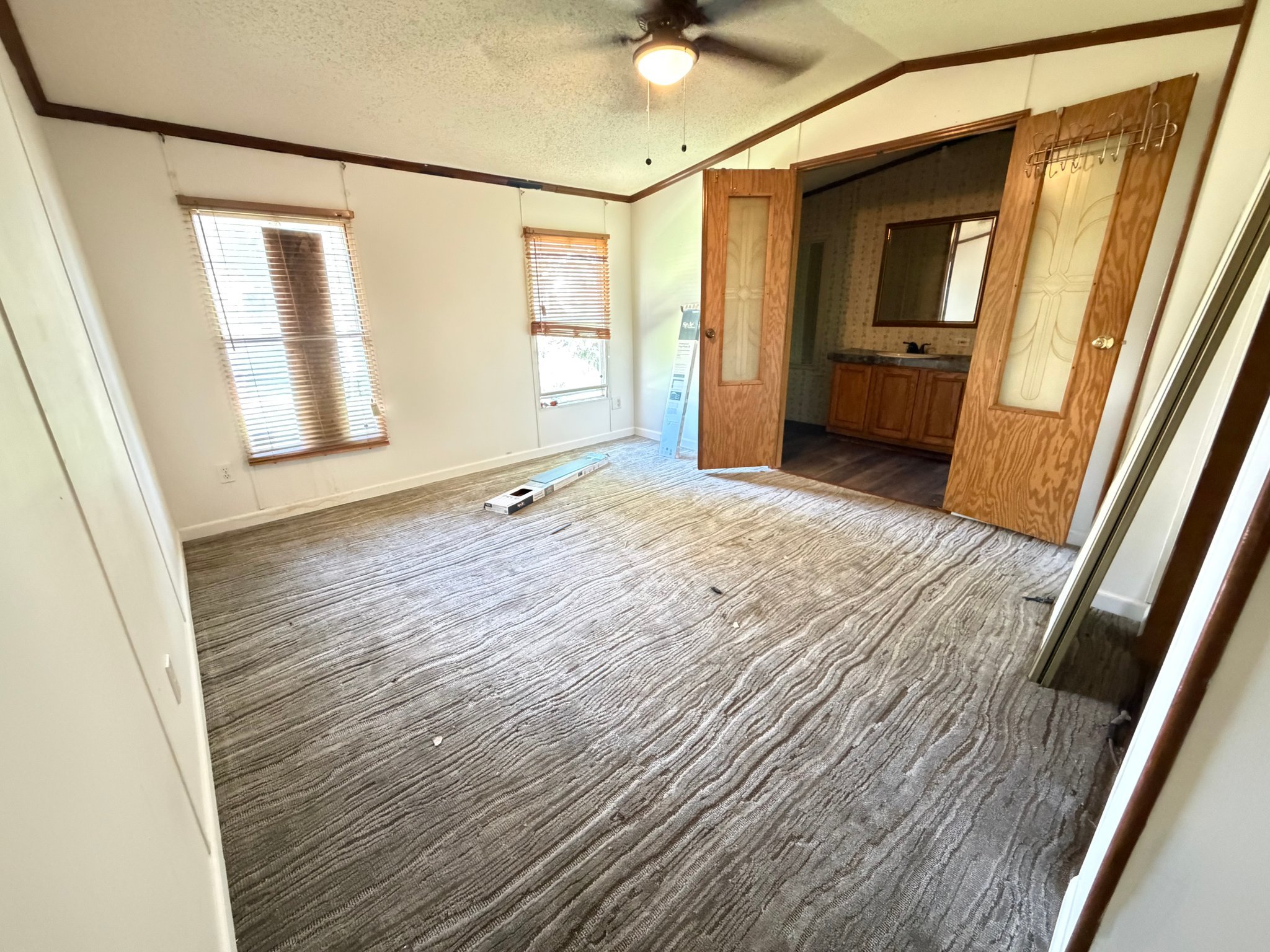 183 Ainsley Ave – photo 2