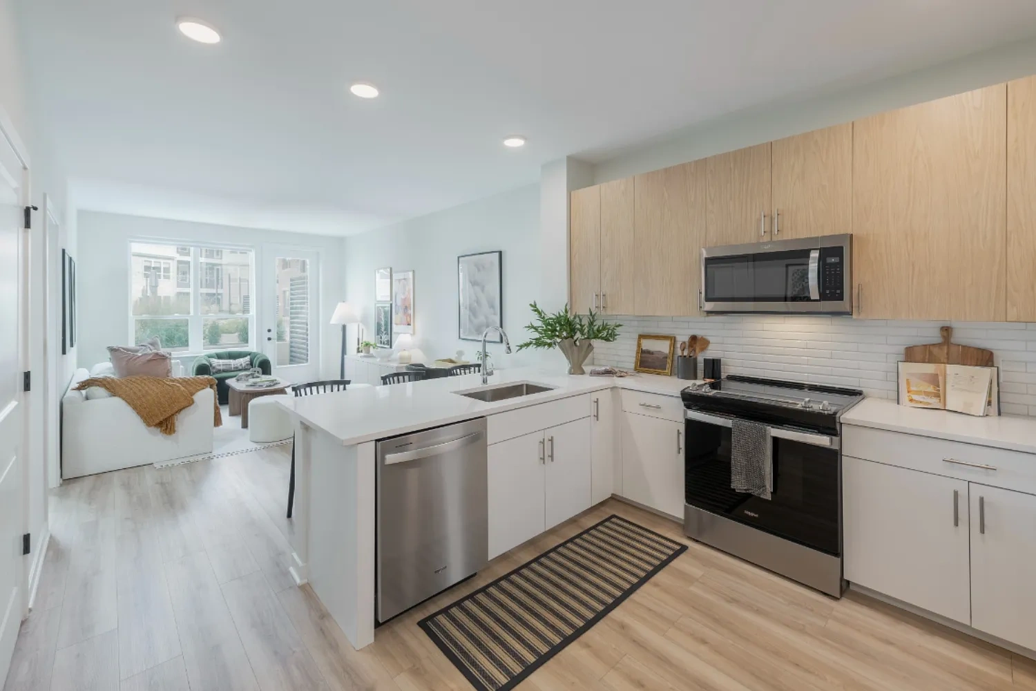 EDGE Apartments – photo 3