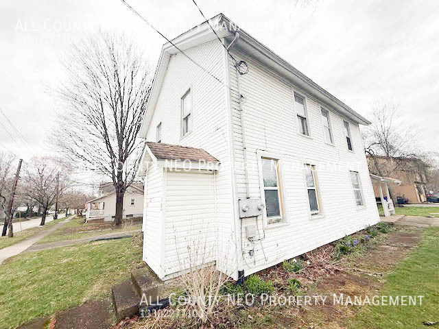 271 Grant St – photo 2