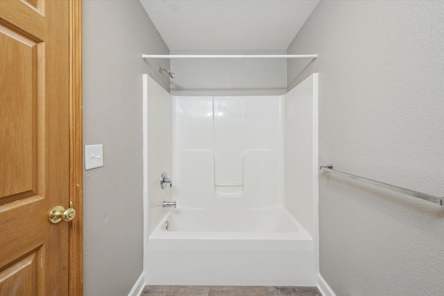 4111 Harvest Ln – photo 4