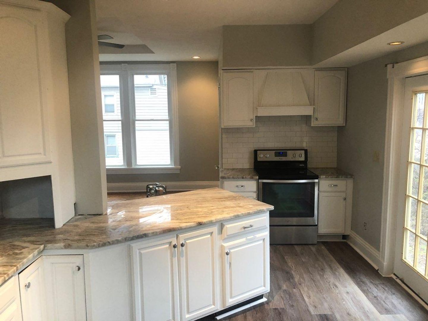 855 Ridgeway Ave – photo 3