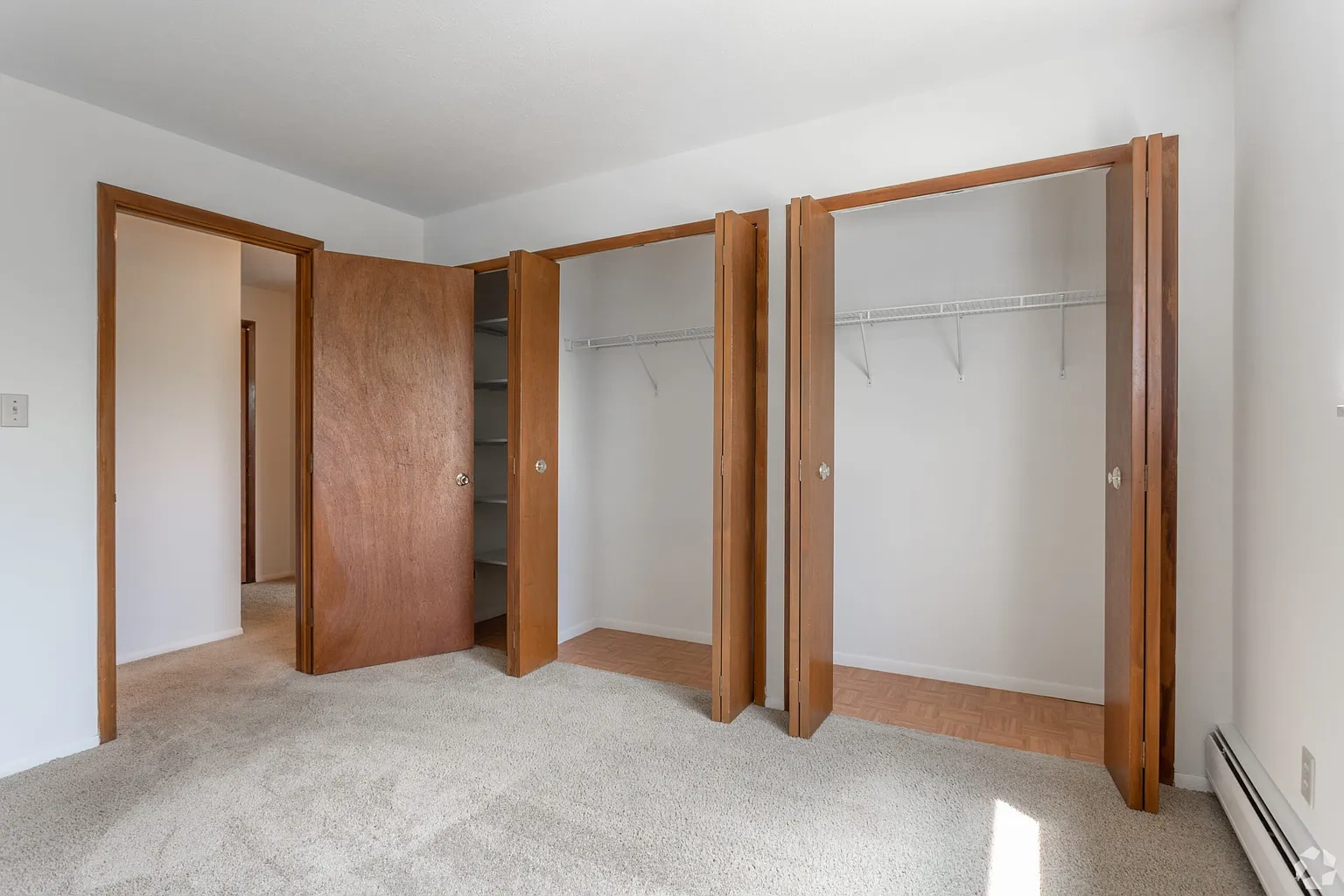 Pleasant Valley Apartments – photo 5