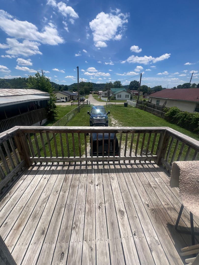 131 Township Rd 1059 unit Upper – photo 2