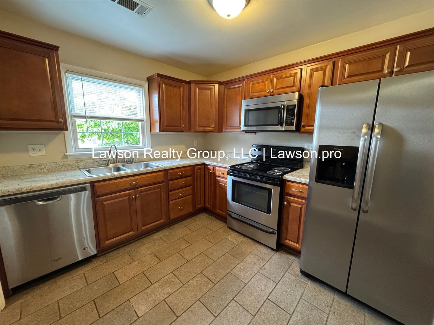 107 Oxford Square – photo 4