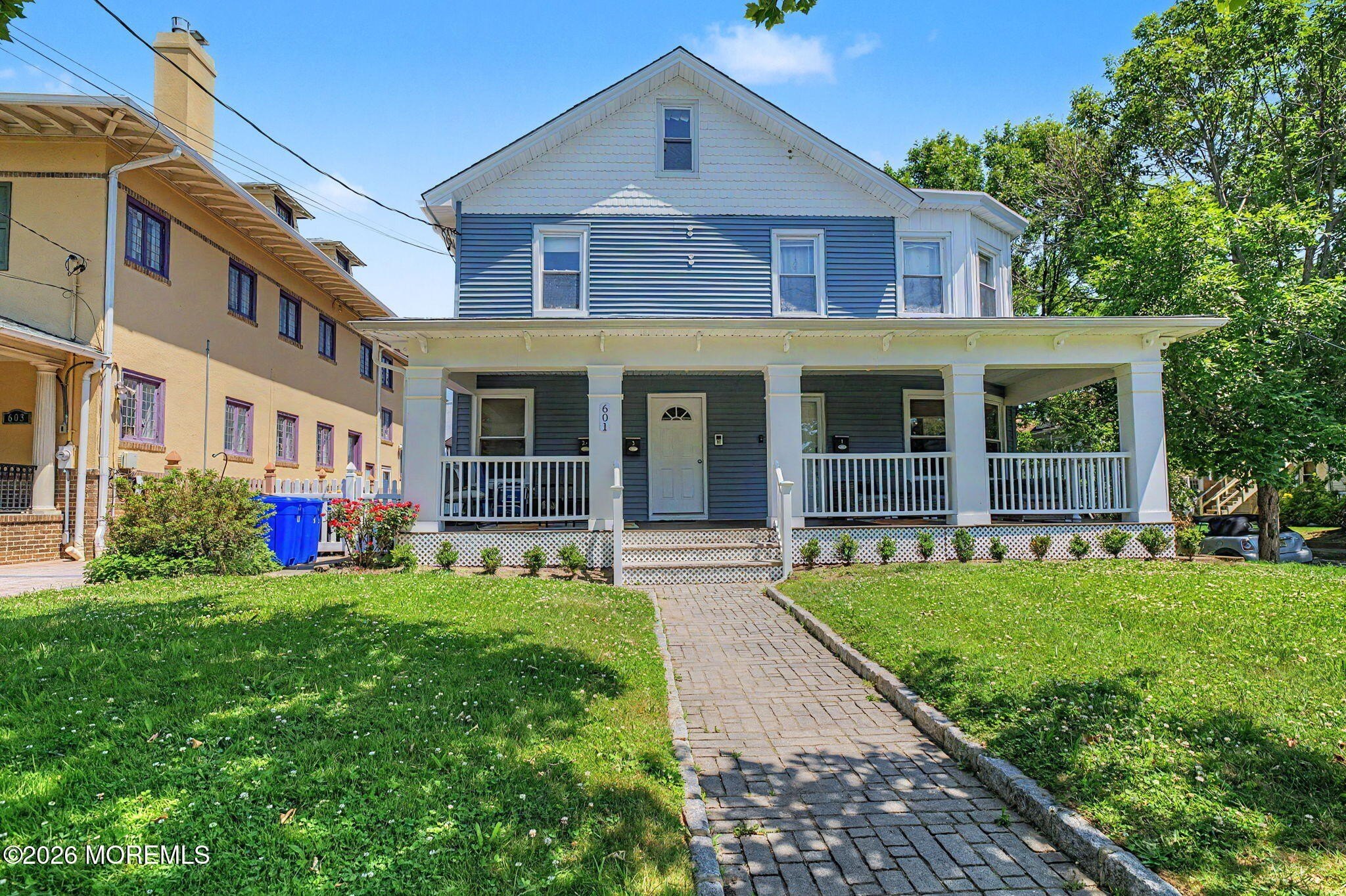 601 4th Ave #1 – photo 1