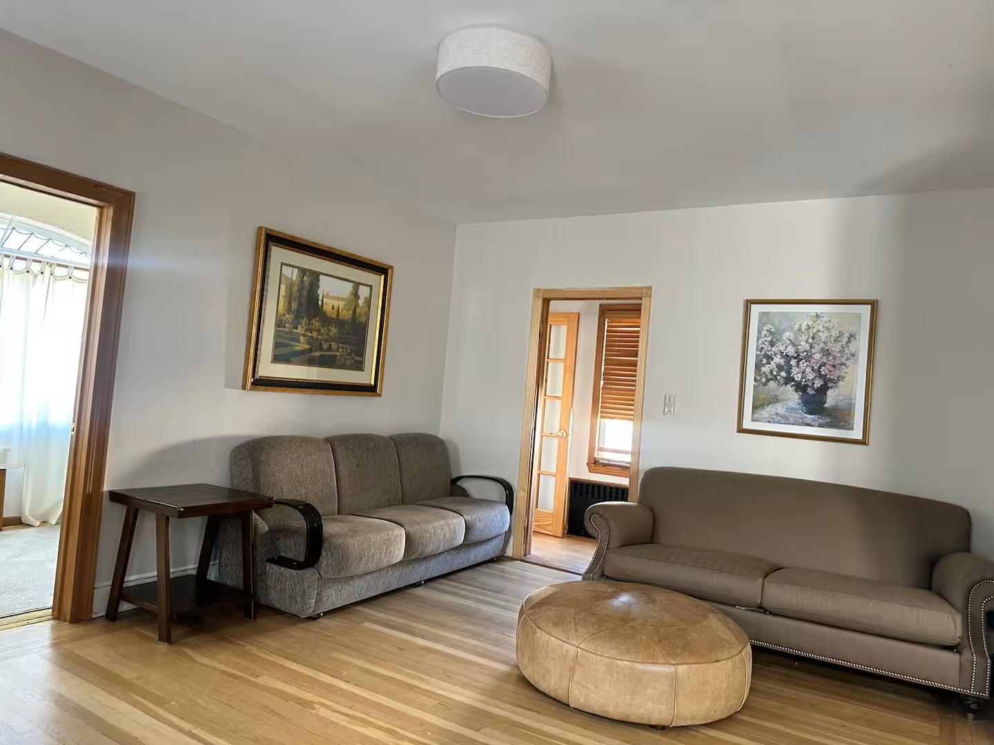 160 E Walnut St – photo 3