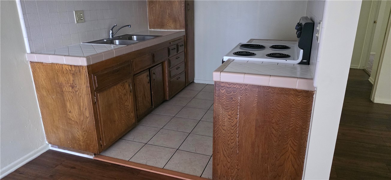 2300 Mountain Ave N unit 03 – photo 5
