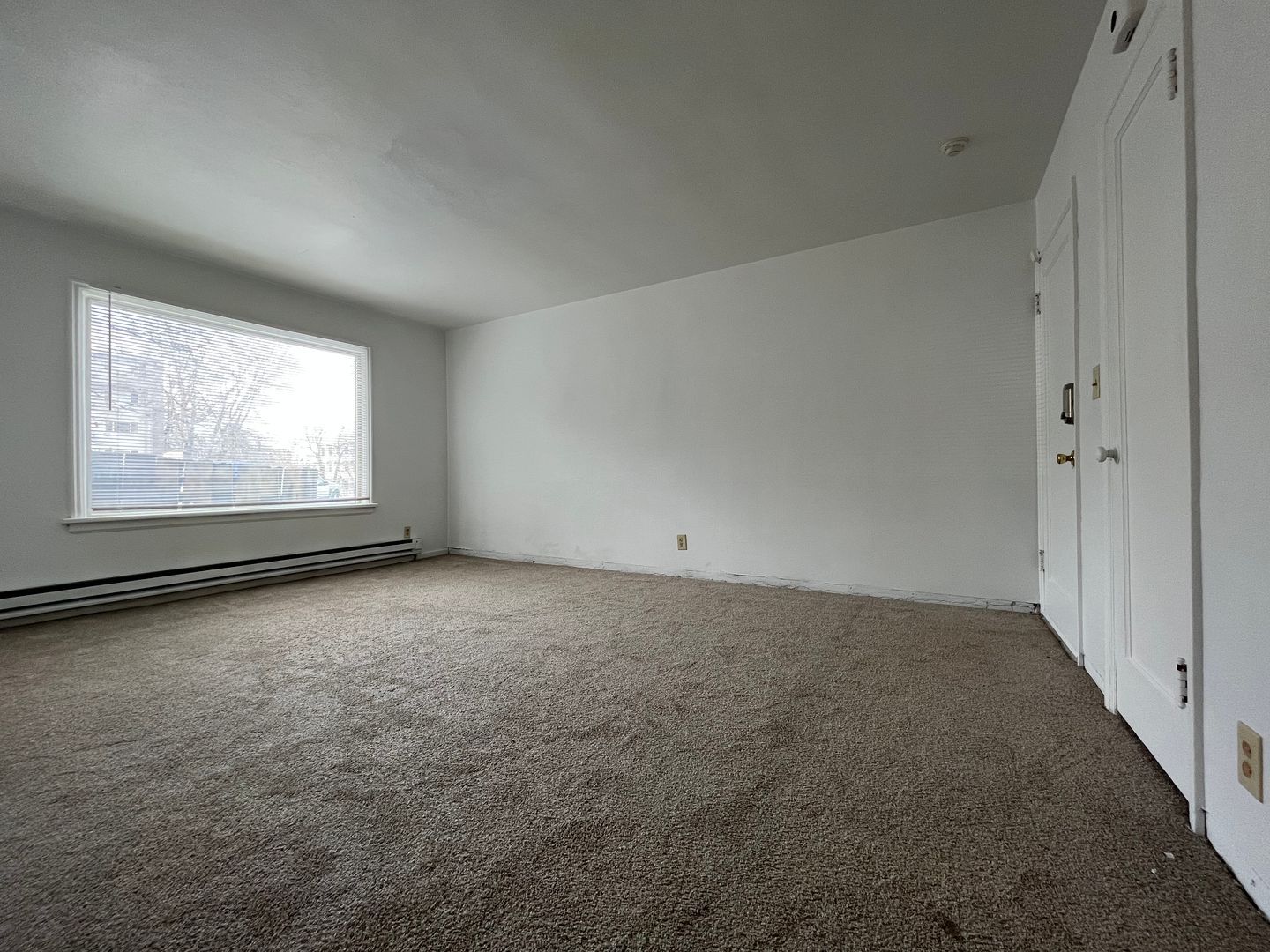 1117 W 5th Ave – photo 4