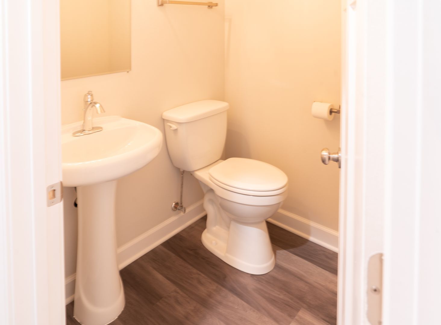 812 50th St unit 204 – photo 1