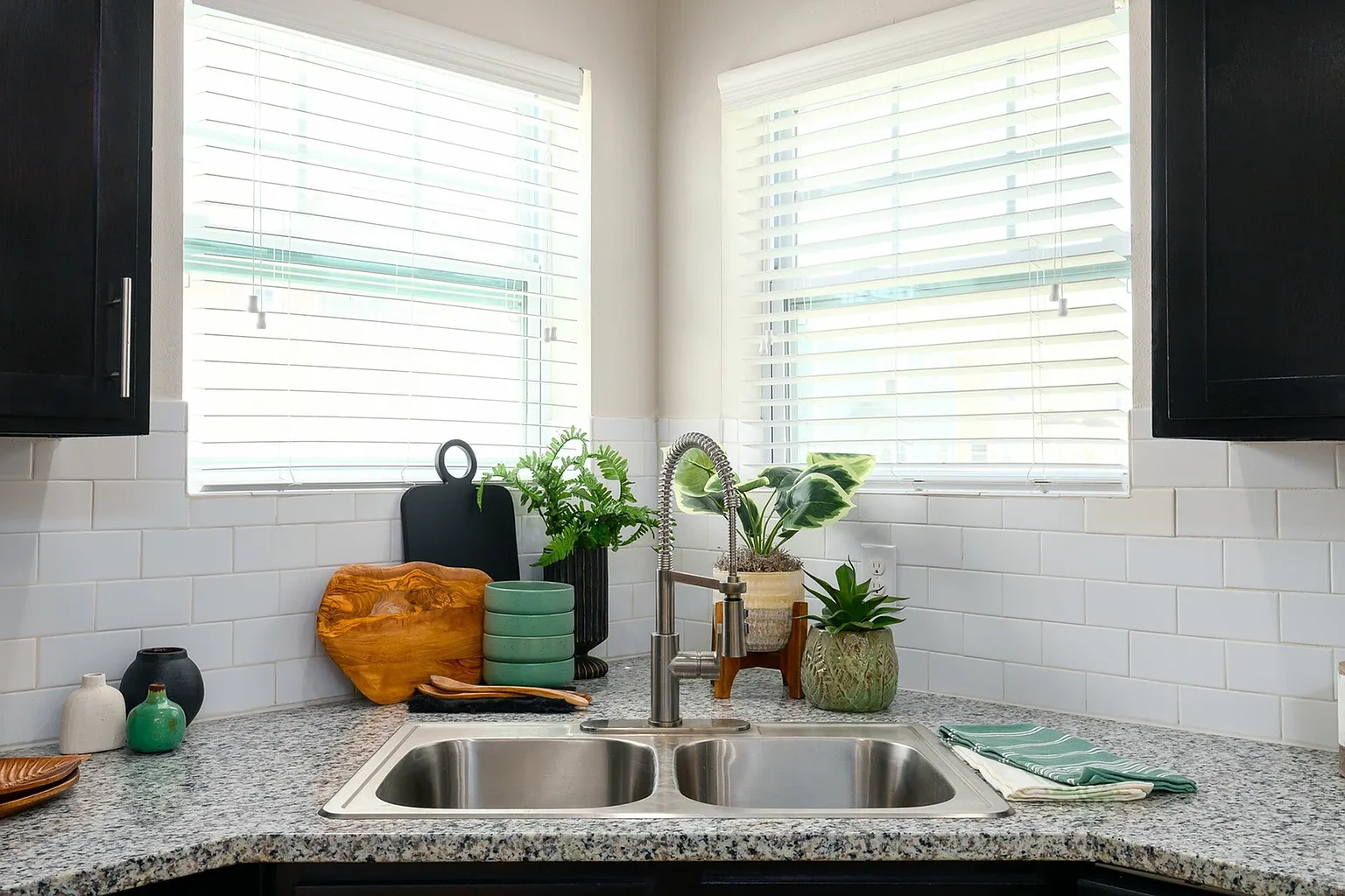 Seaglass Apartments & Townhomes – photo 3
