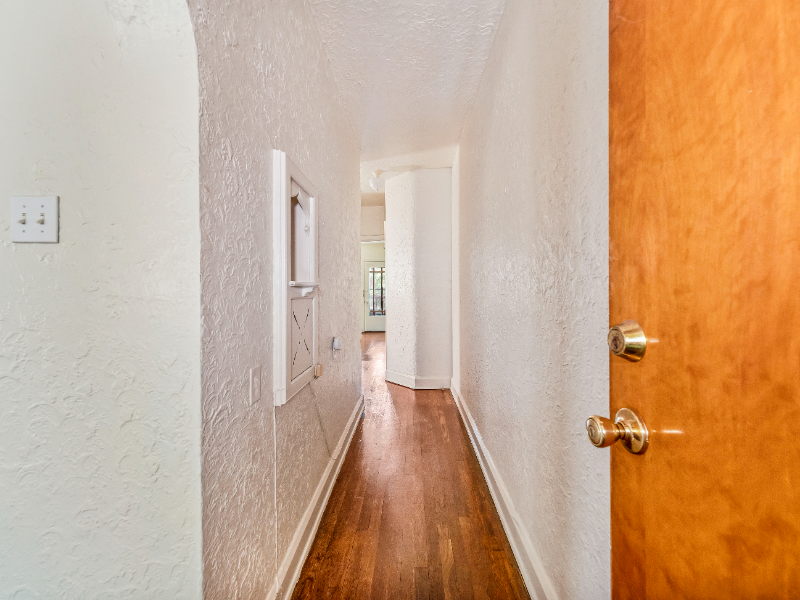 5556 Covode St unit 4 – photo 1
