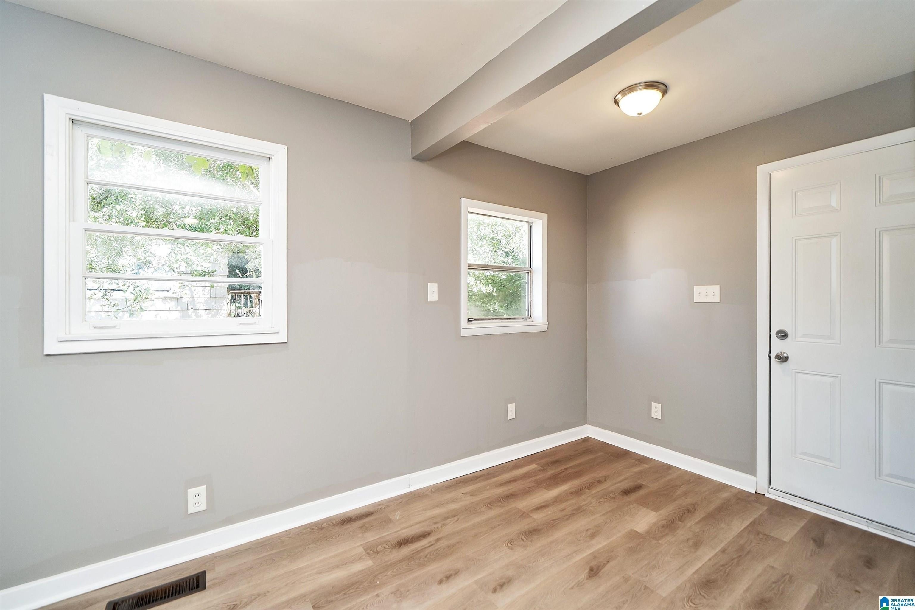 821 Alden Ave – photo 4