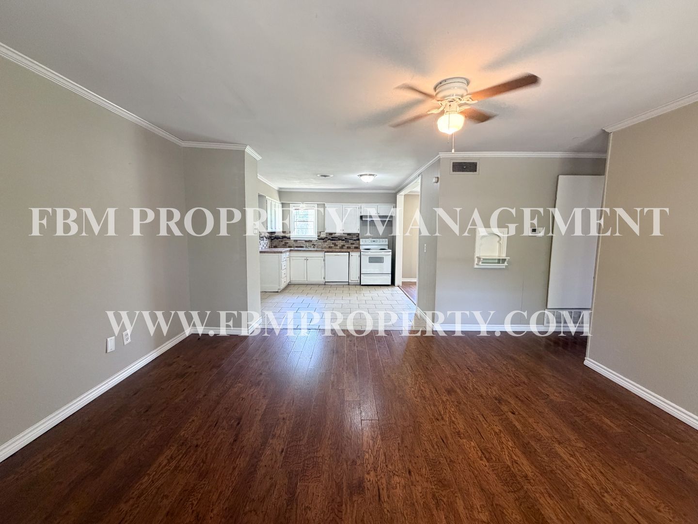 3015 Winfield Dr – photo 4