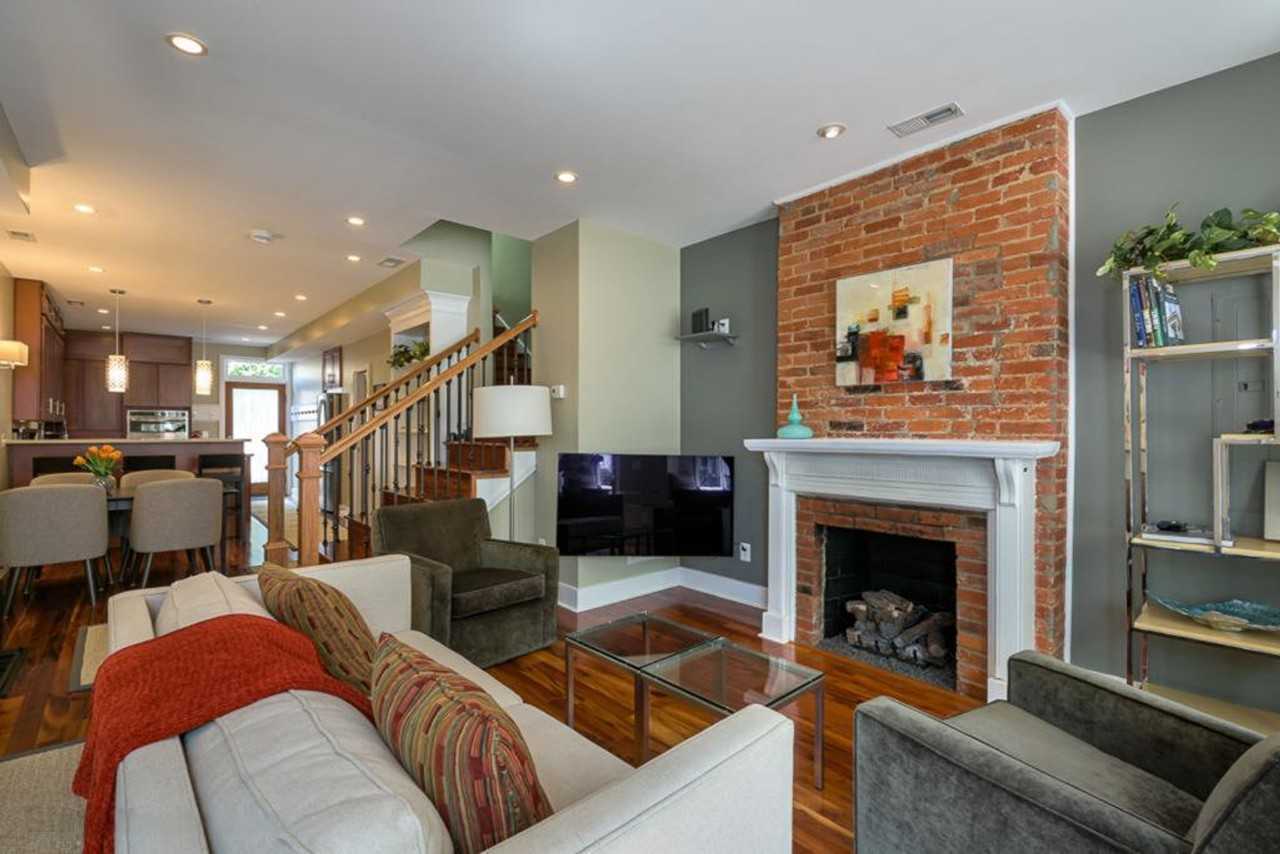 401 Constitution Ave NE unit 1587658P – photo 4