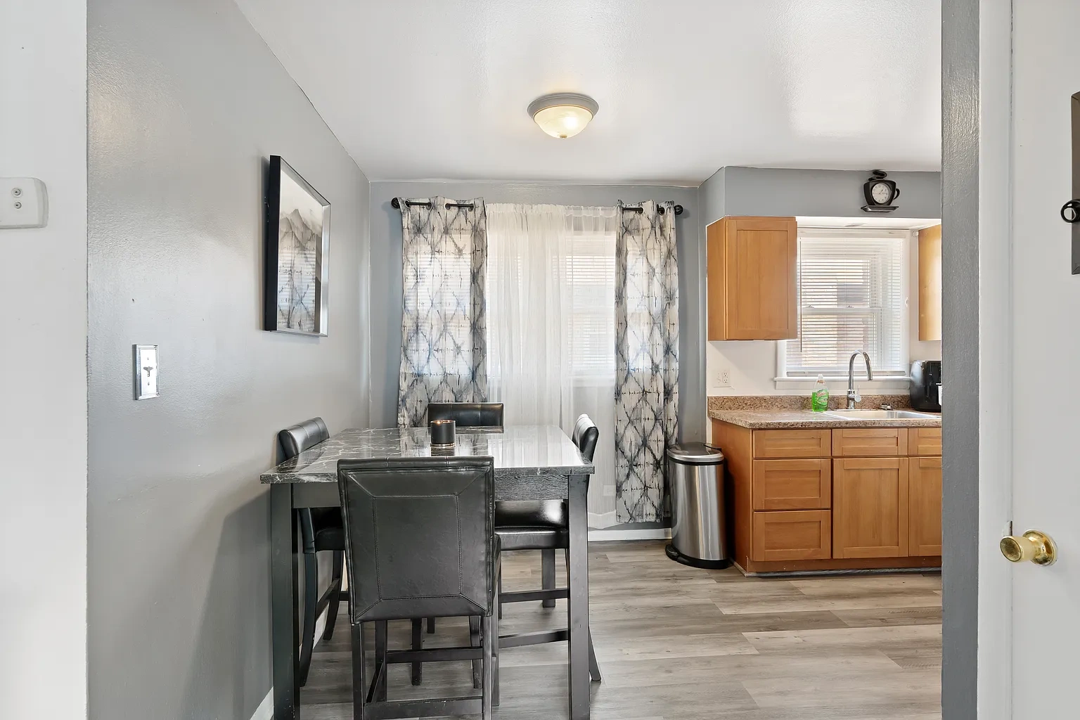 Blue Station Apartments – photo 5