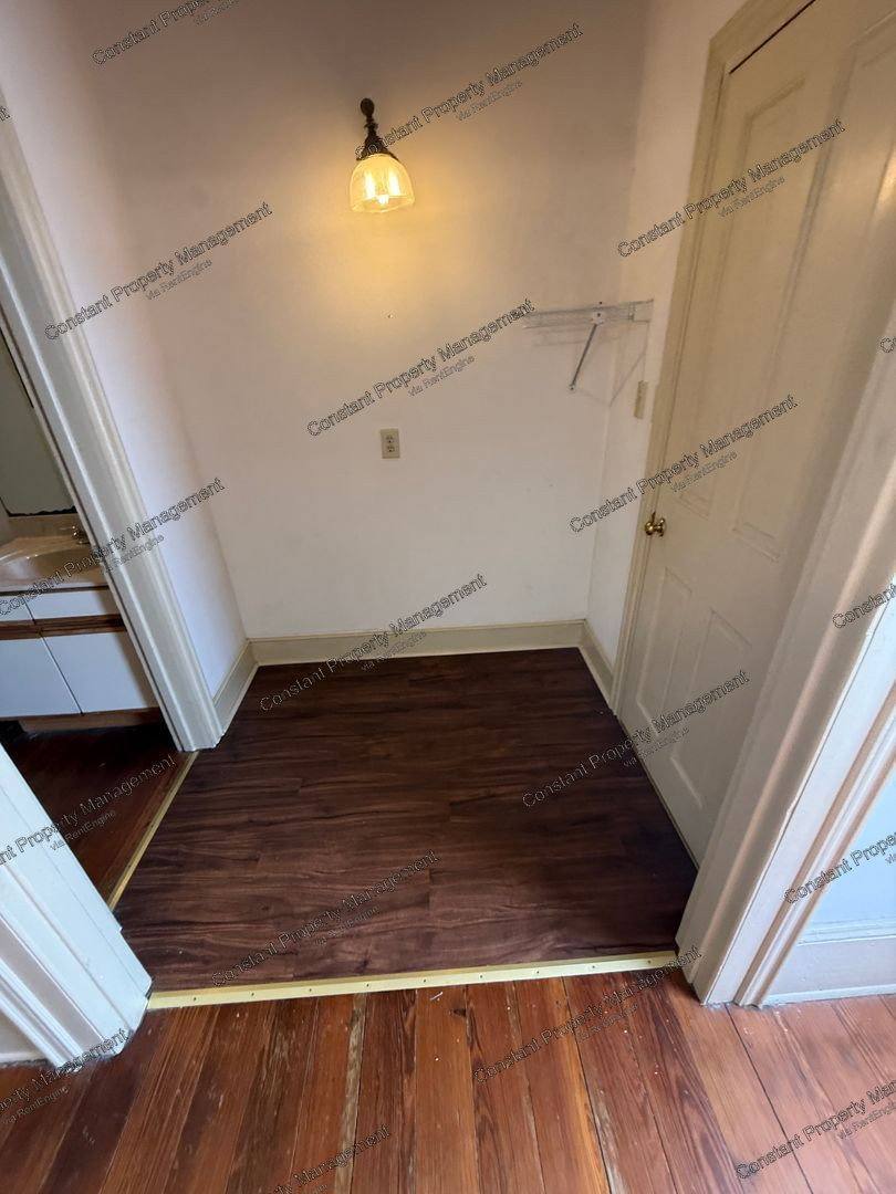 1031 Bond St unit 1 – photo 4