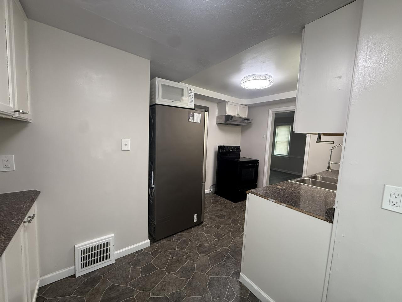 4350 Silsby Rd – photo 3