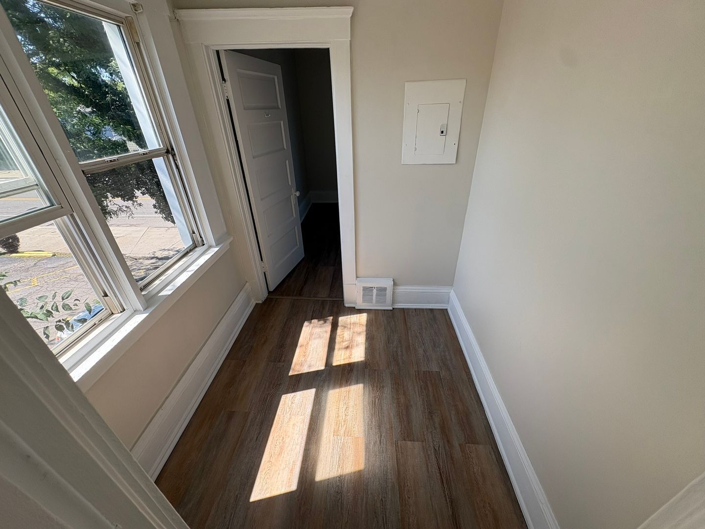 7951 Lorain Ave unit Unit 3 – photo 4