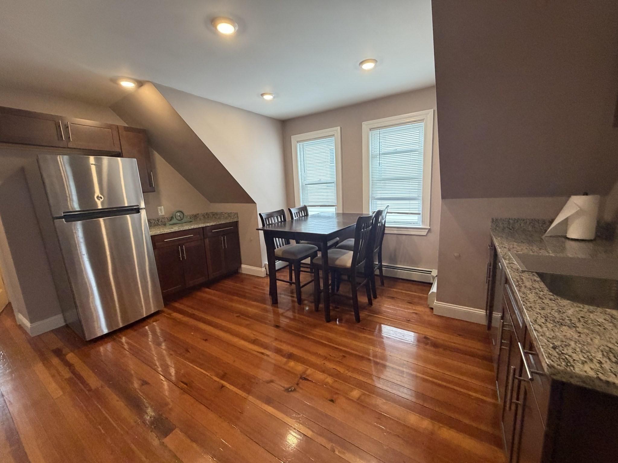 262 Shirley St unit 3 – photo 3