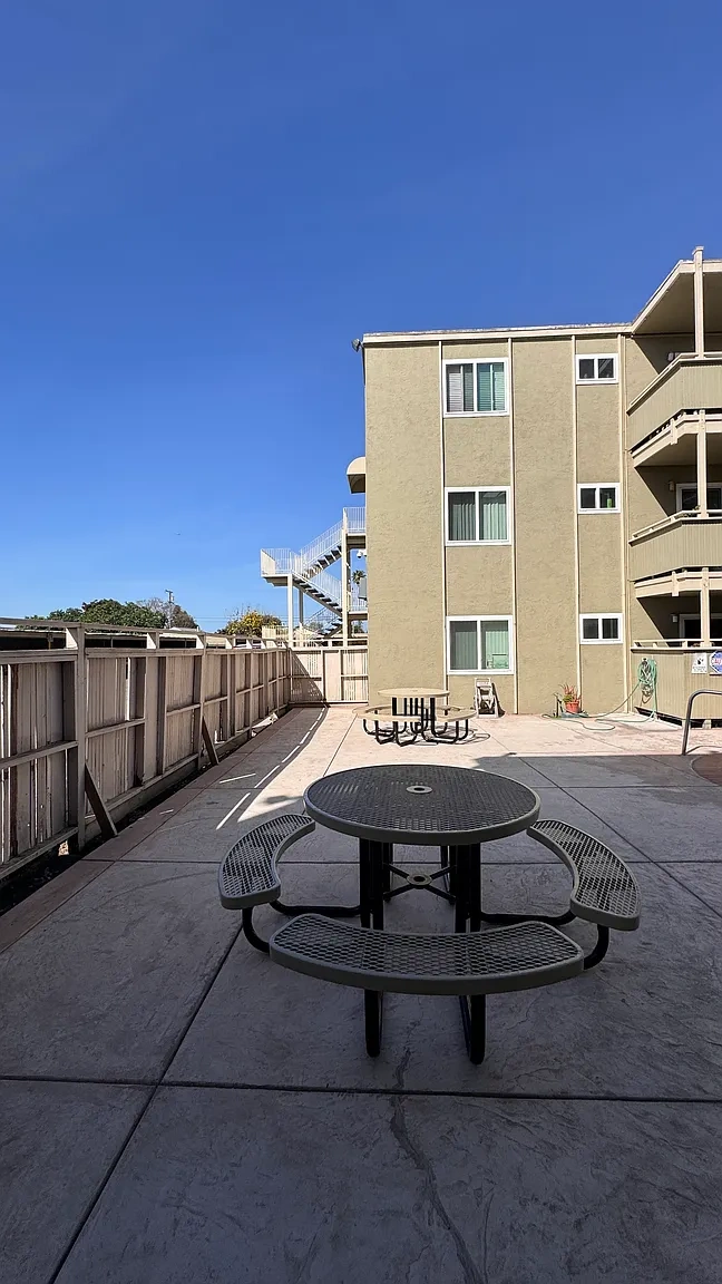 1399 Pacific Ave – photo 2