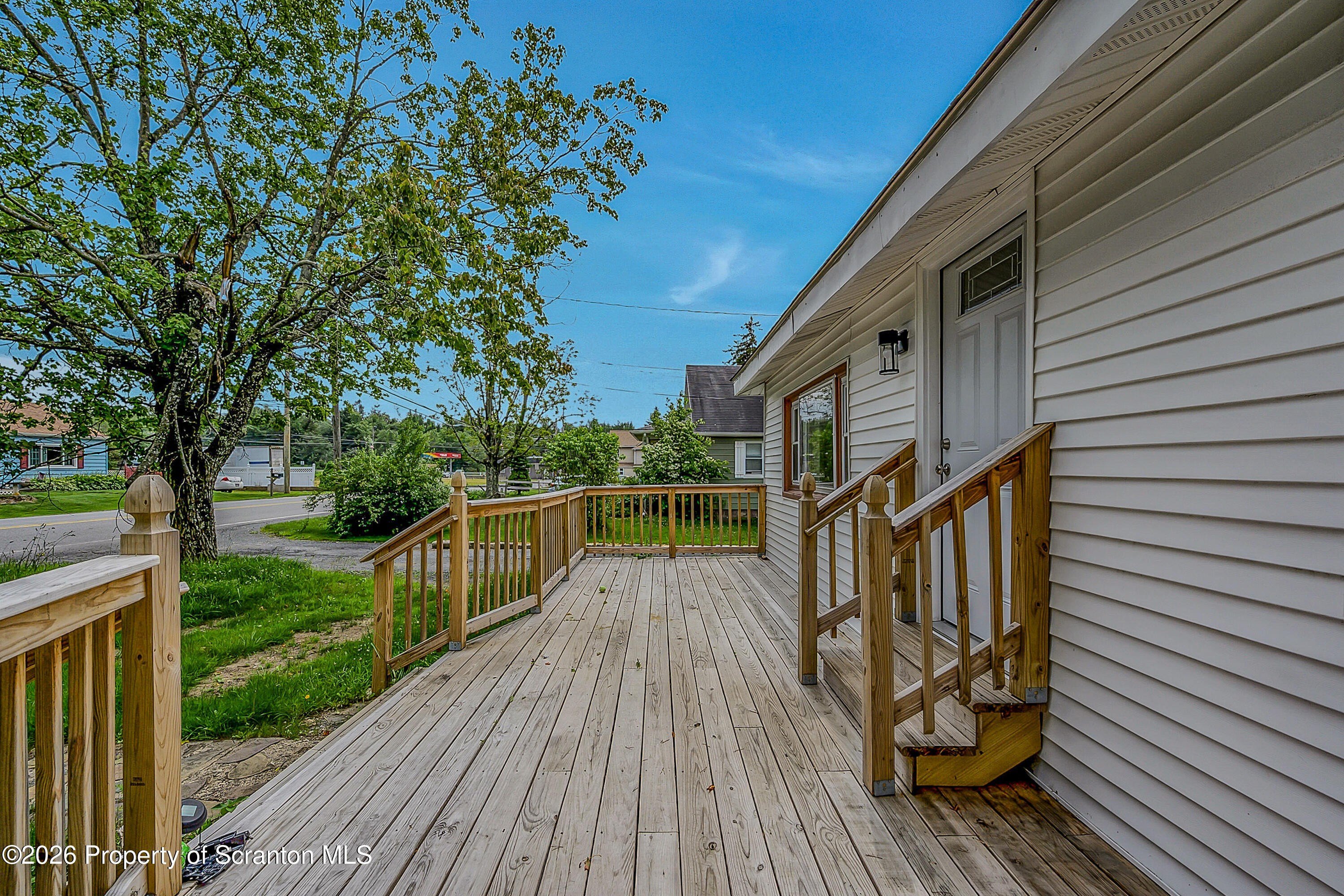 664 Laurel Dr #FRONT – photo 5