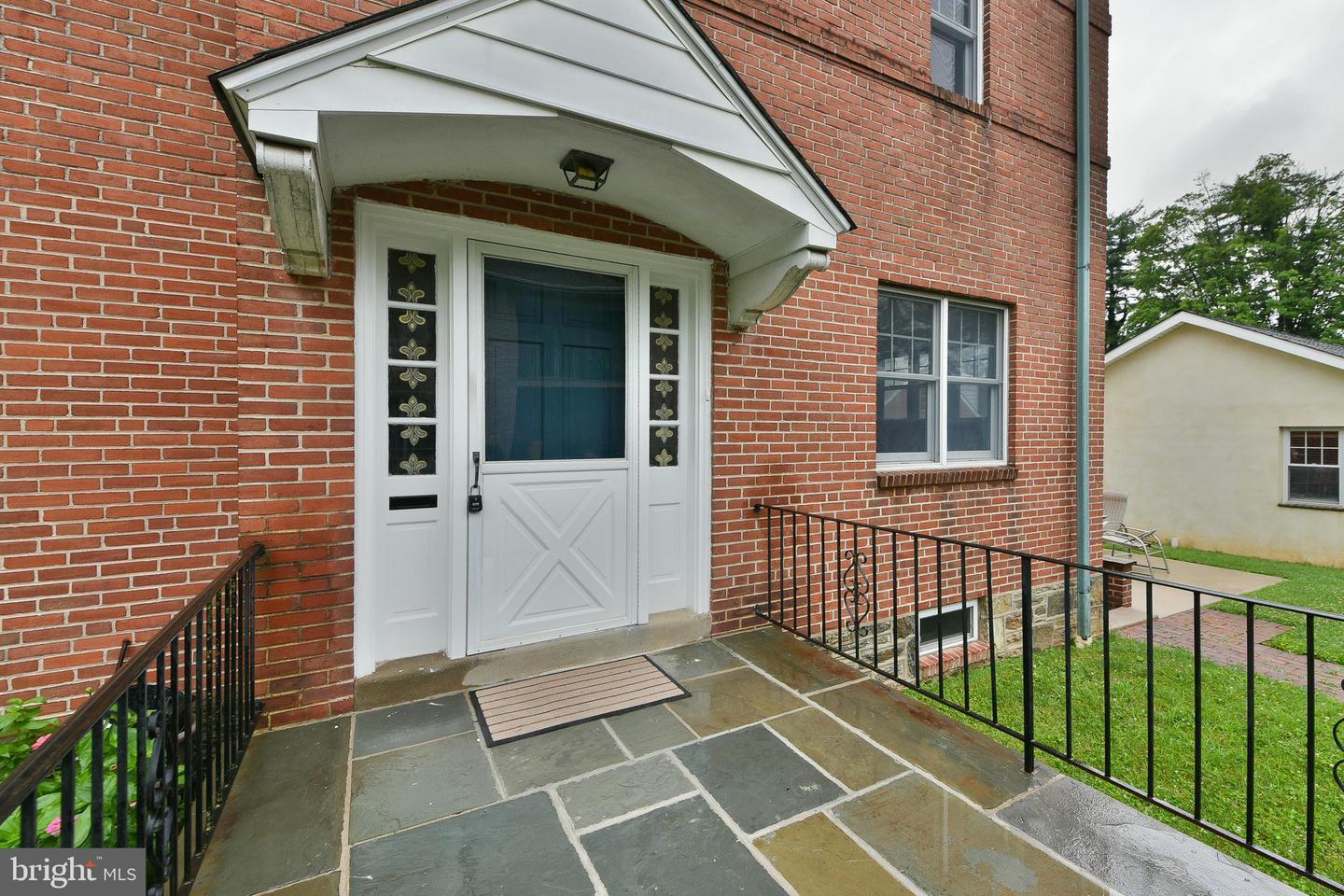 27 Bysher Ave – photo 3
