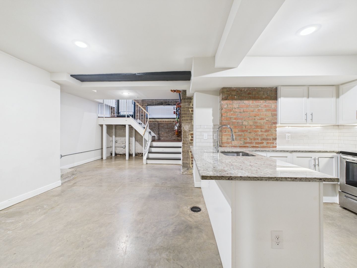 10 Walnut Alley unit A002 – photo 4