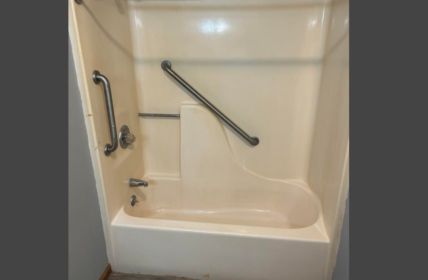 145 Lincoln St – photo 4