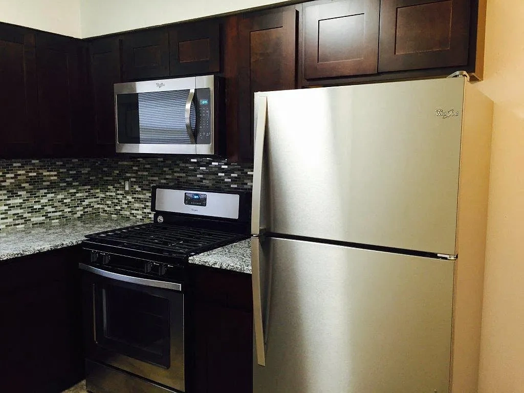 Lakeview Terrace Apartment Homes – photo 1