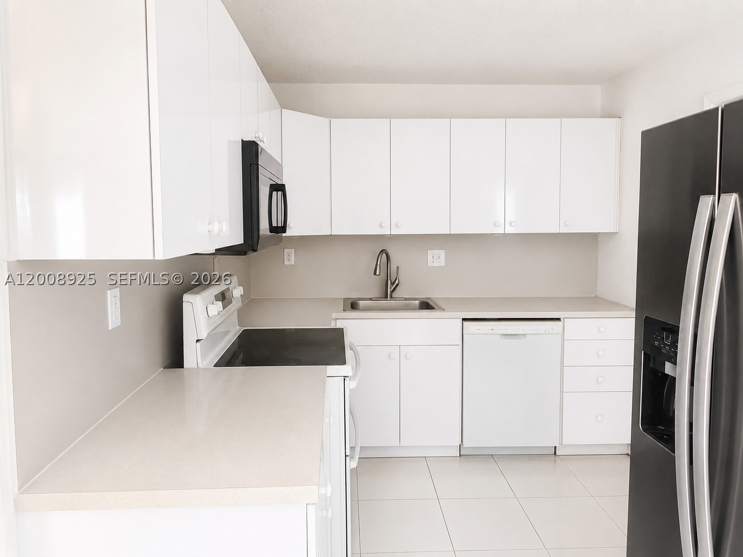 8210 SW 7th St – photo 2