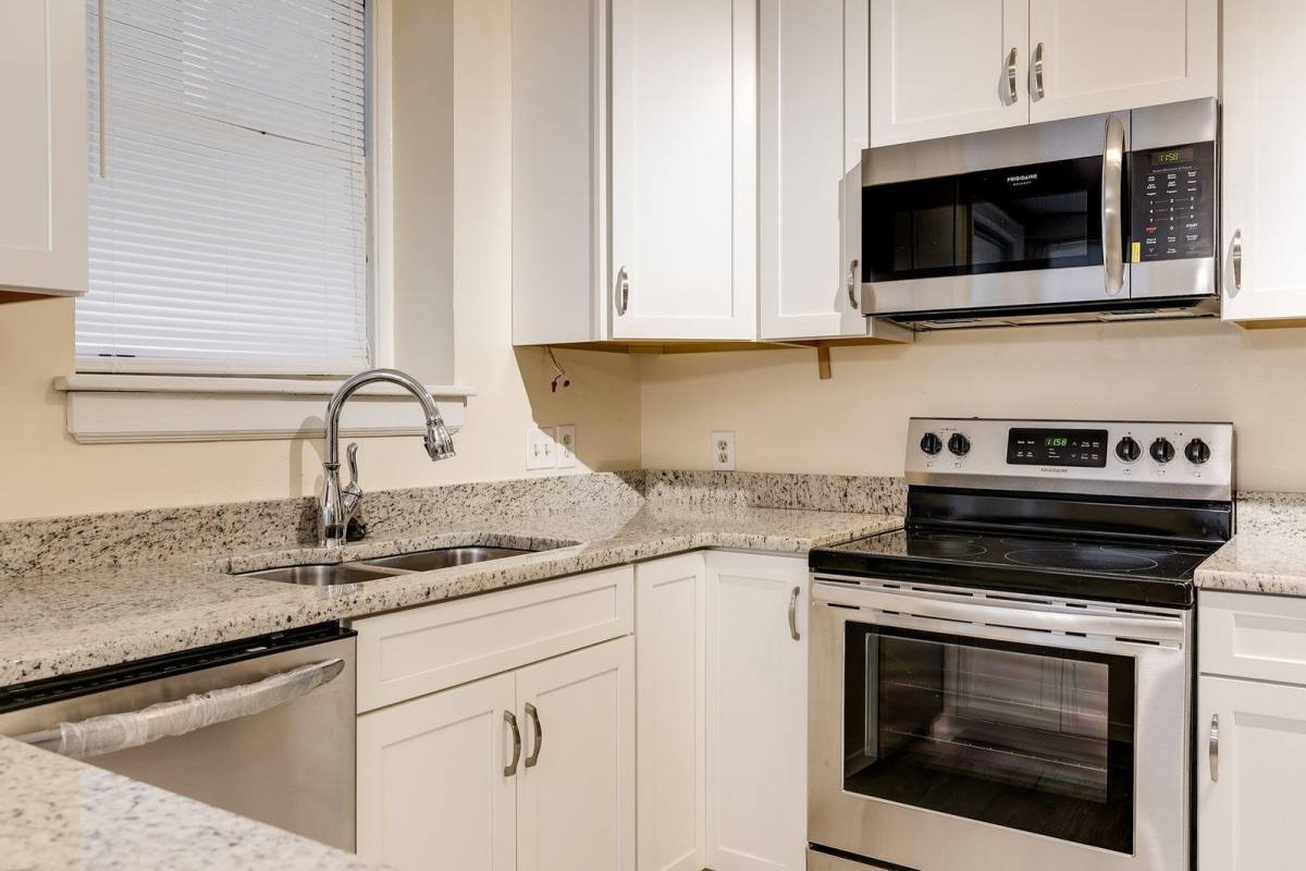 2602 Monument Ave unit A – photo 4