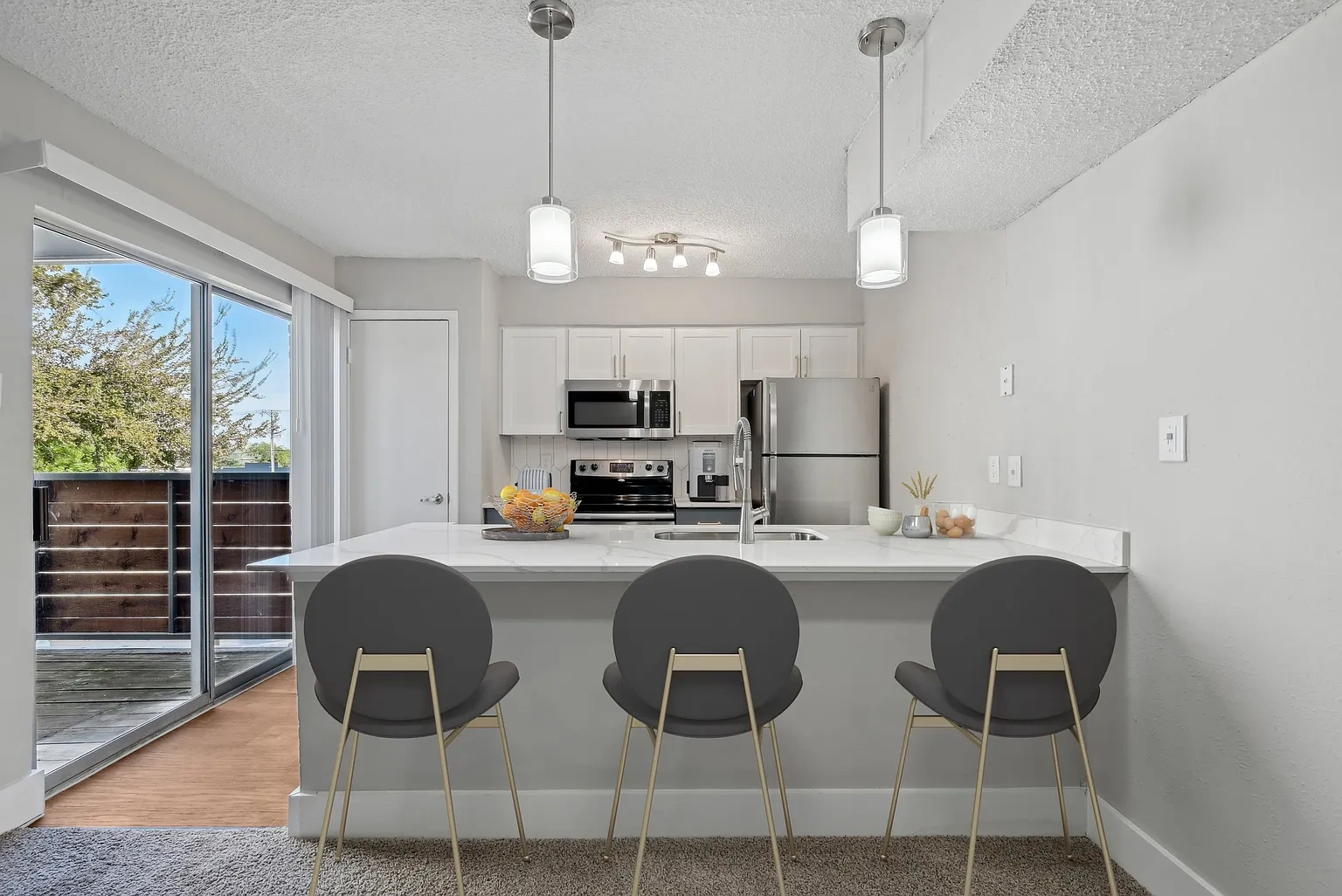 Eastbank Apartments – photo 5