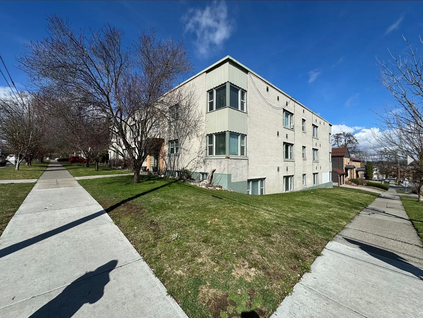 1806 W Pacific Ave – photo 2