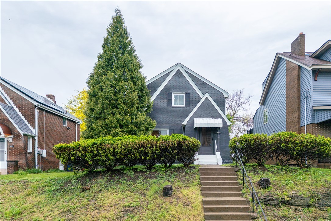 335 Lafayette Ave – photo 2