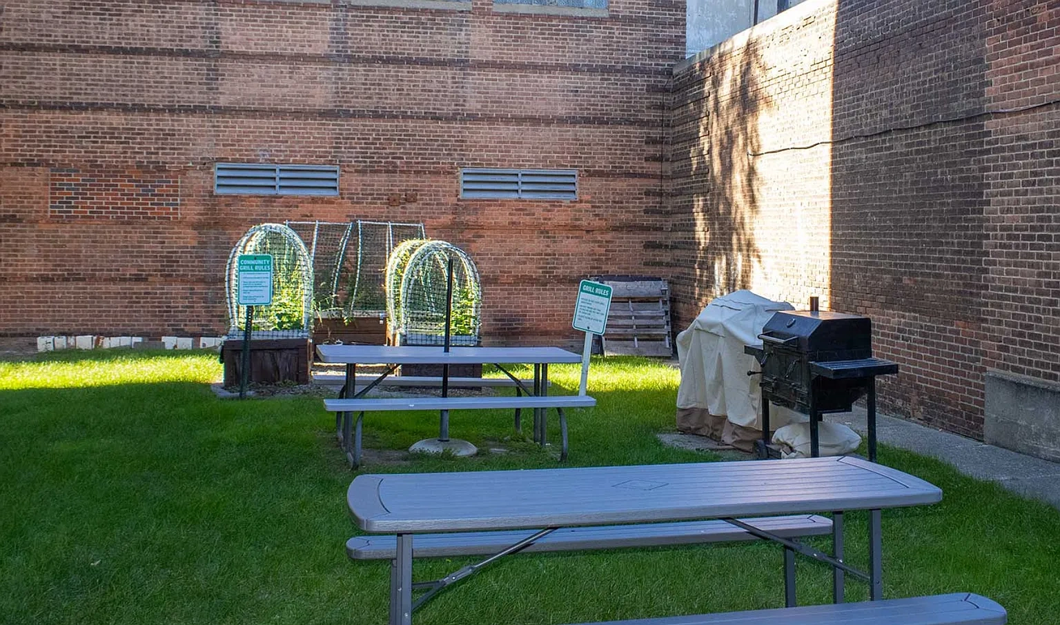 Helen S. Brown Towers – photo 3