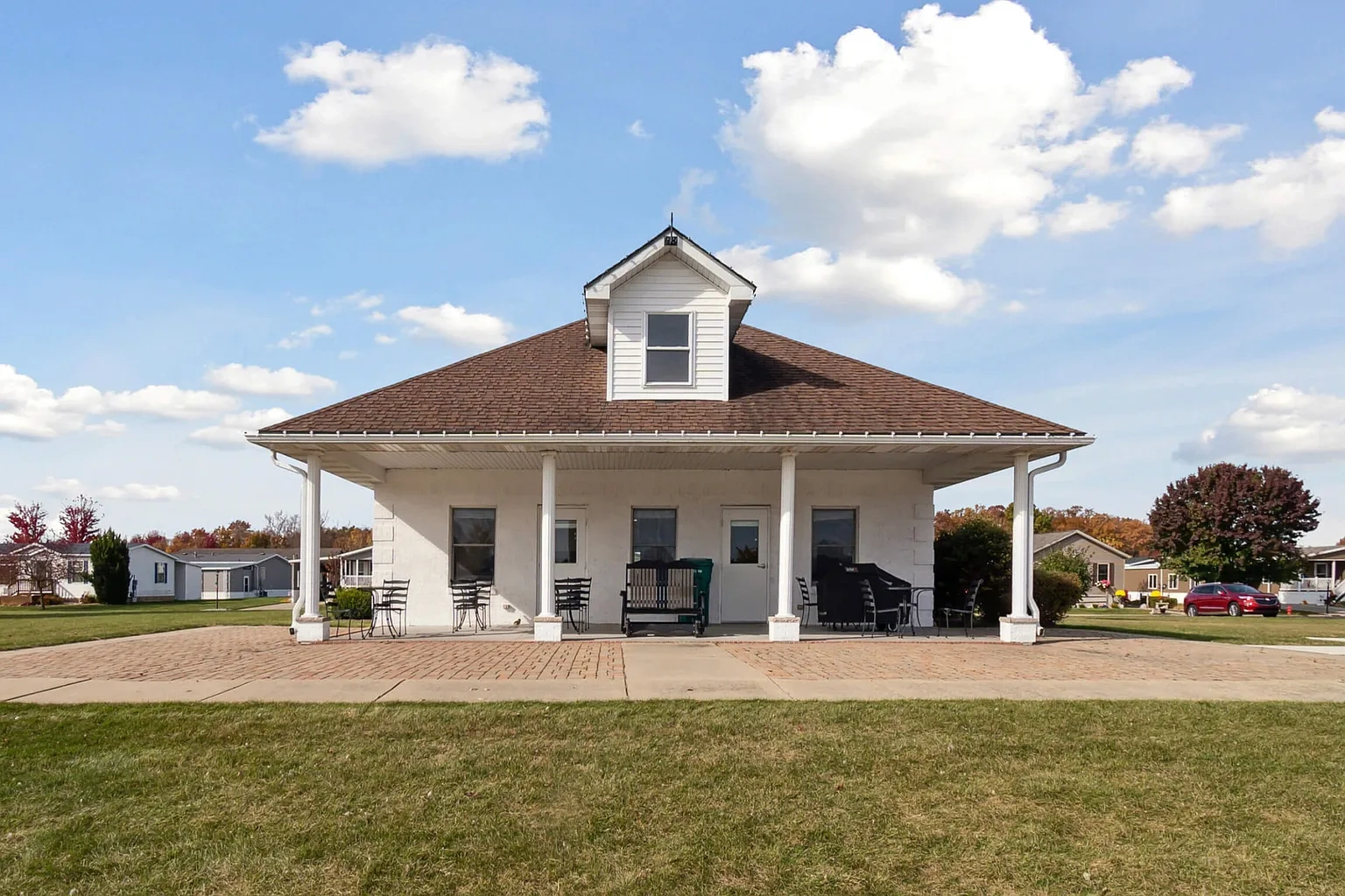 Lakeview Estates on Lawndale – photo 1