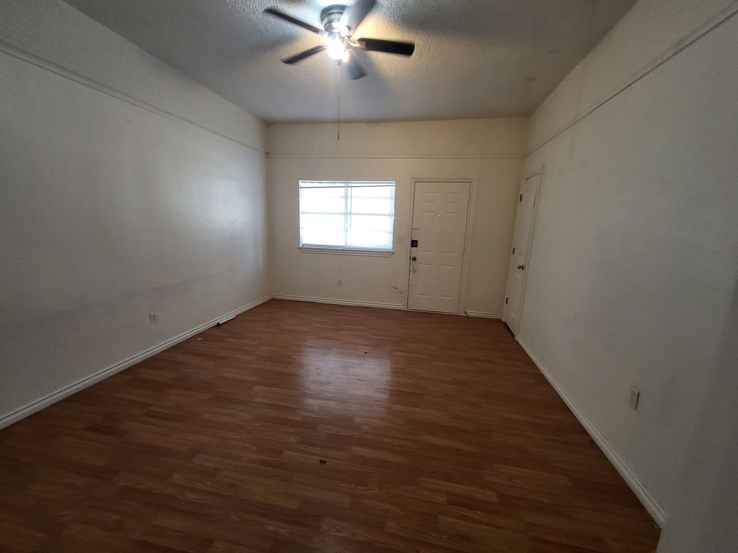 320 E Edwards St unit 4 – photo 4