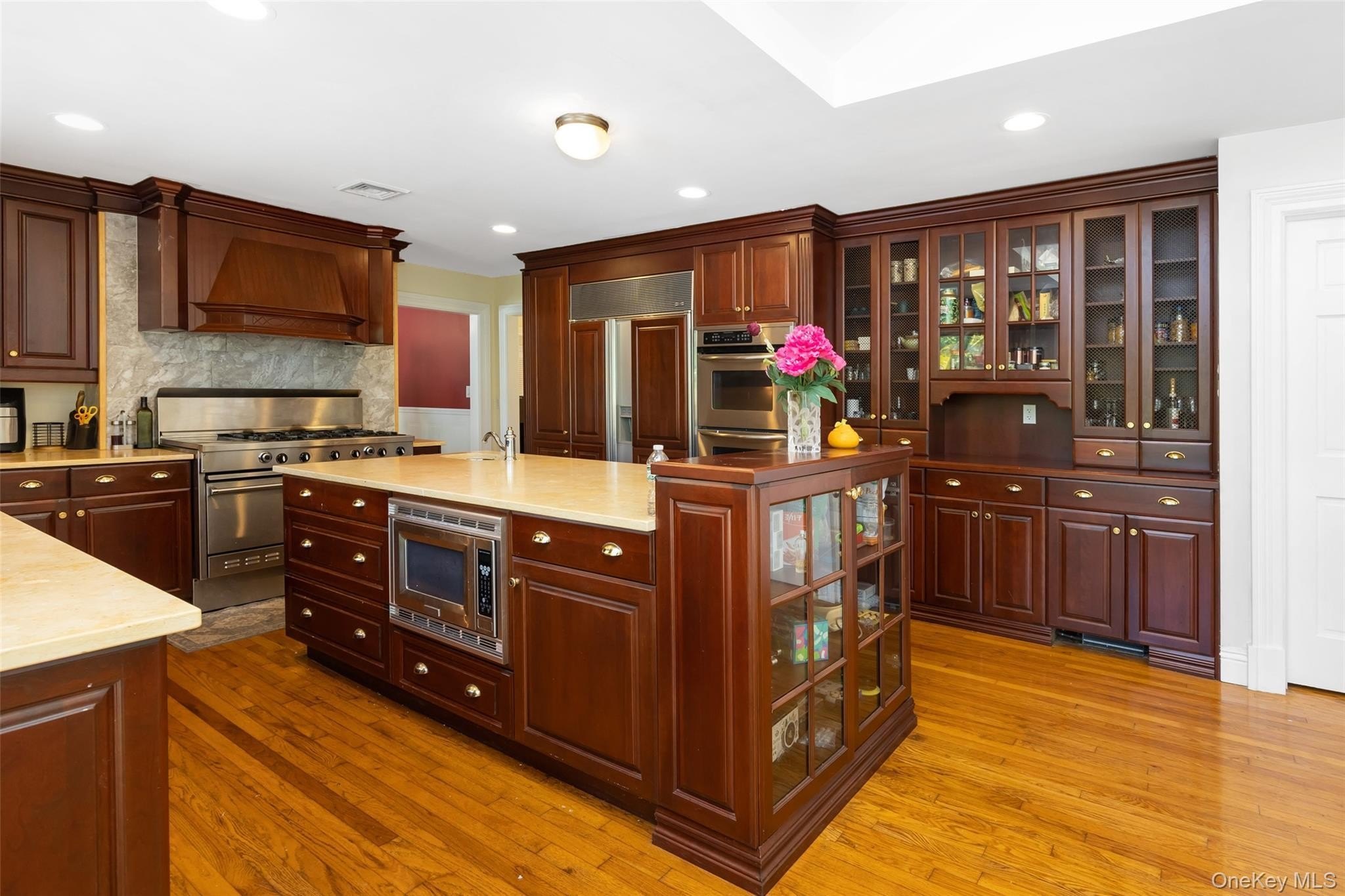 235 Centre Island Rd – photo 5