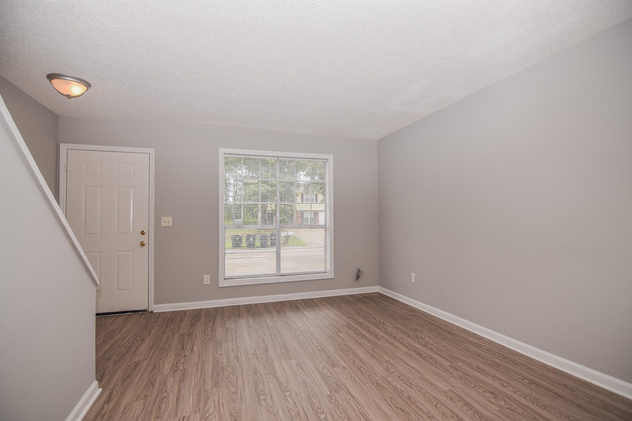 7655 Hunters Ridge Ln – photo 3