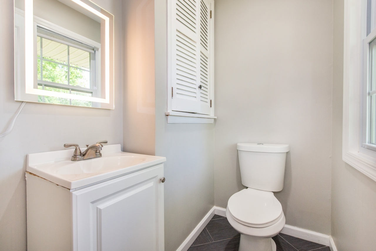 8 Wilcox Ave – photo 5