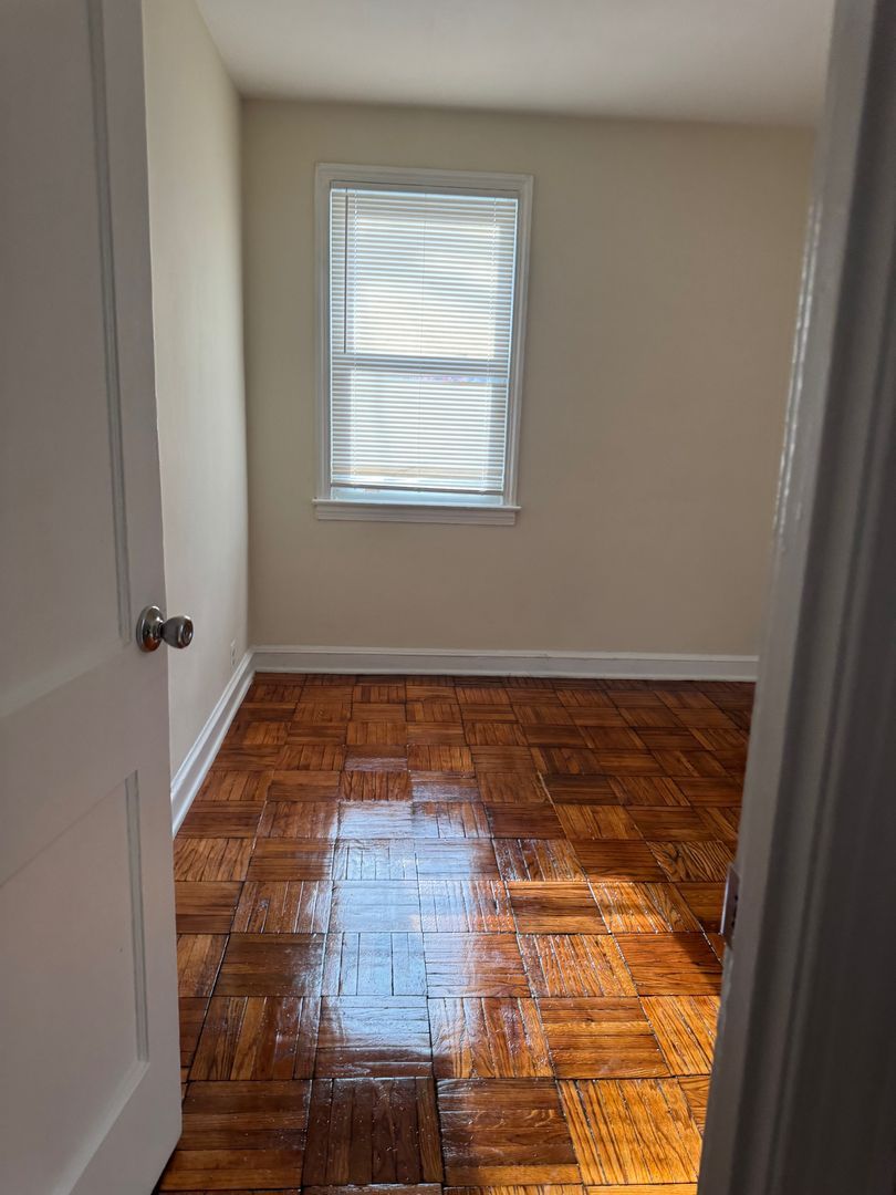 319 Anacostia Rd SE unit 1 – photo 5
