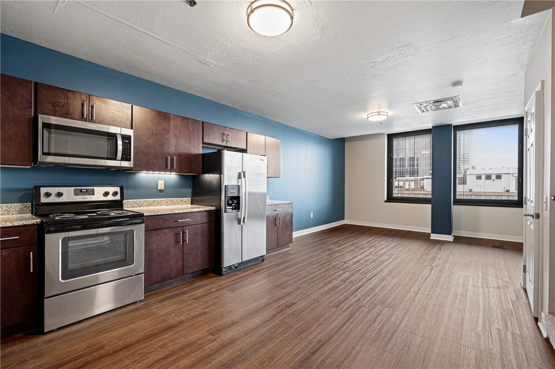 300 Liberty Ave unit 1517 – photo 2