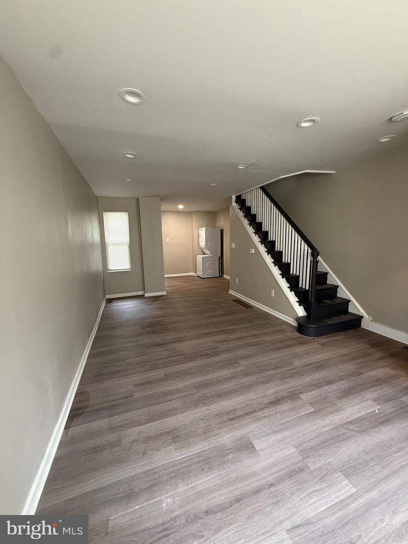 1859 E Cornwall St – photo 2