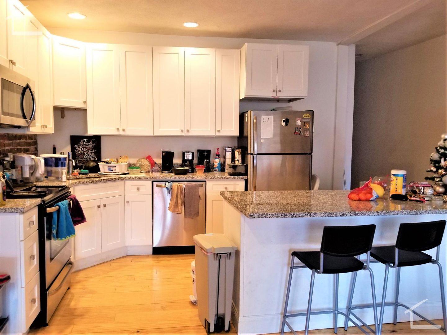 610 Columbus Ave – photo 2