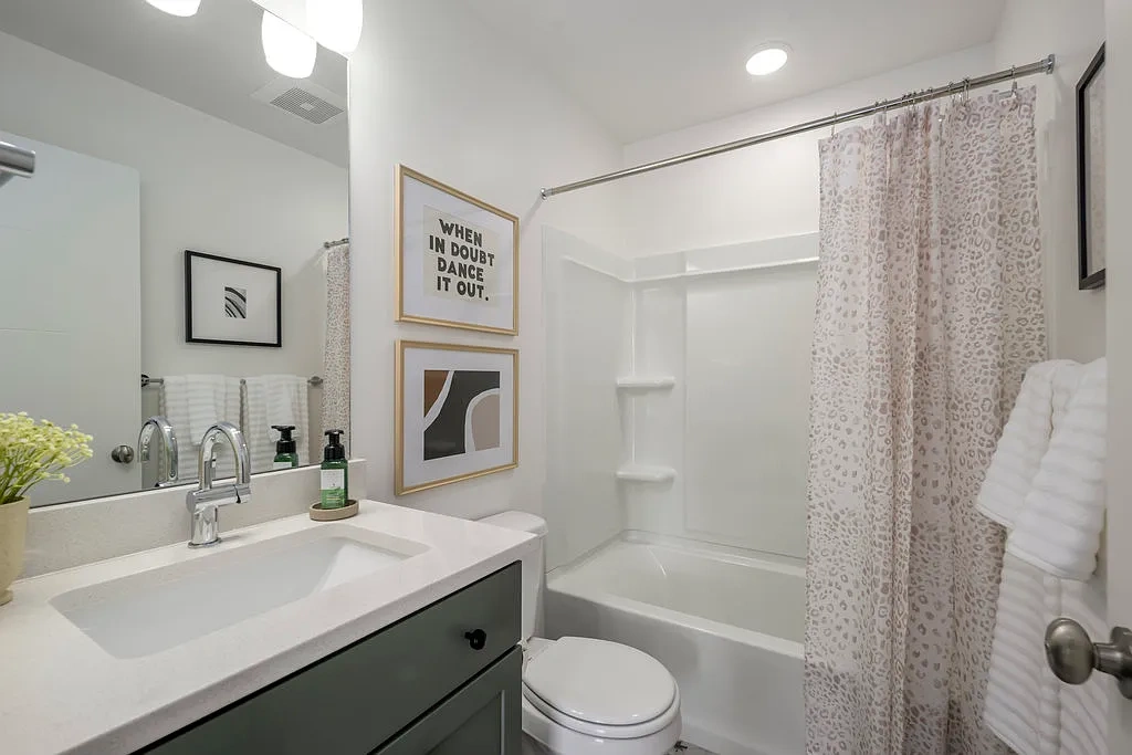 Azure Townhomes Phase I – photo 5