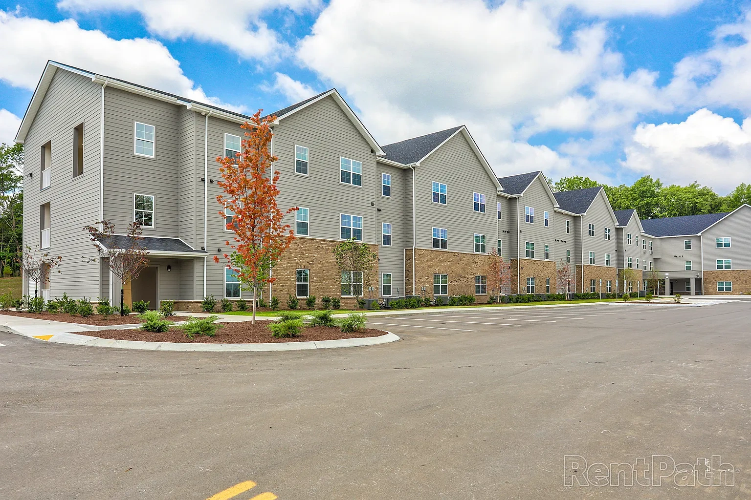 Hummingbird Hill Apartments – photo 4