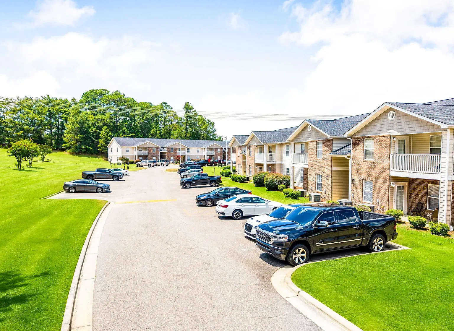 Britt Lake Apartments – photo 3