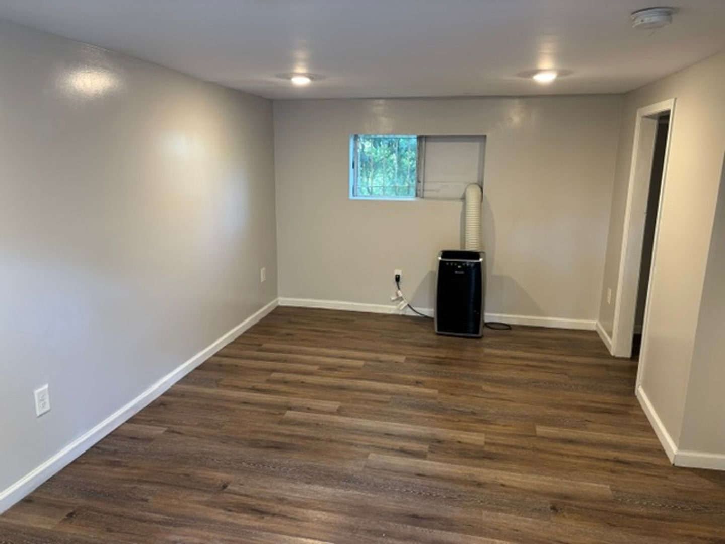 817 1/2 Blandford Ave unit 817 1/2 Unit A – photo 2