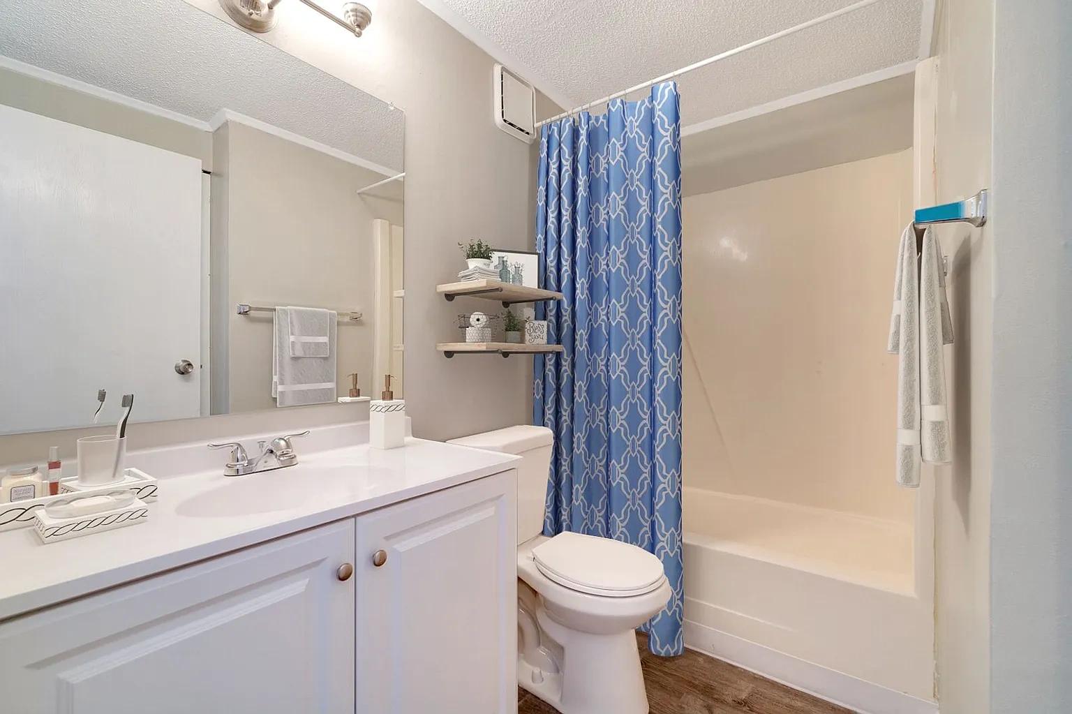 Meadowood Apartments – photo 5